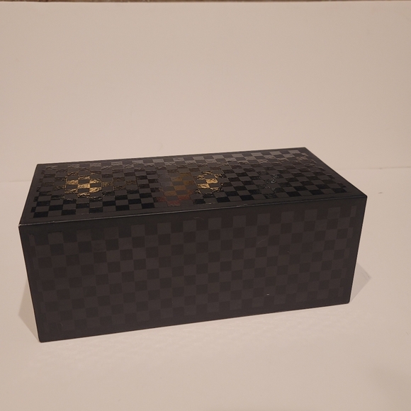 Vans Burgundy Sneakers with Checkered Laces - Picture 7 of 10